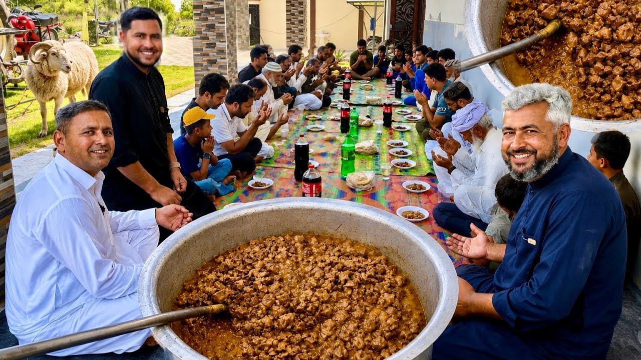 Eid-ul-Adha Par Poore Gaon Ki Dawat! 🐑 Bari Degh Mein Kabab Banye