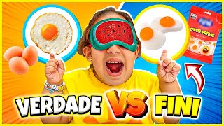 Comida de Verdade VS Comida de Bala Fini!!! - Clau Santana e MC Divertida