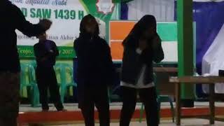 Secawan Madu Hana Zulvia dan Esa Putri Marcelina