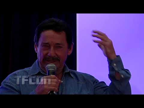 Vídeo: Peter Cullen Net Worth: Wiki, Casado, Família, Casamento, Salário, Irmãos