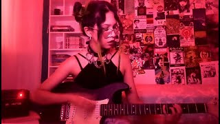 Vignette de la vidéo "bad idea! - girl in red [guitar cover]"