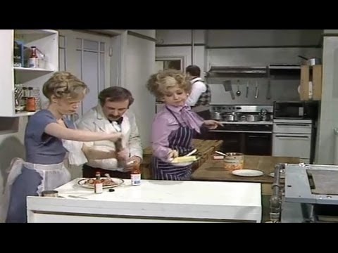 Fawlty Towers S02E04 The Kipper and the Corpse