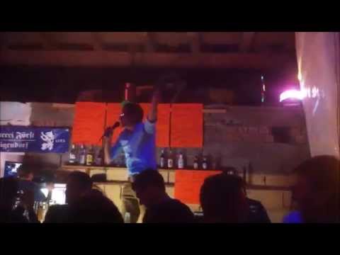 altendorfer-kerwassong-2014-live-in-der-"6.-scheuna-party"-der-feuerwehr---von-ralph-behringer