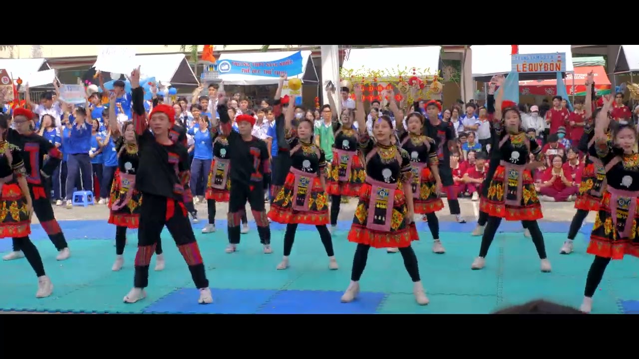 Tiết mục Flashmod Người Miền Núi Chất - Trường THPT Năng Khiếu TDTT tại Hội trại Cụm 1 năm 2024