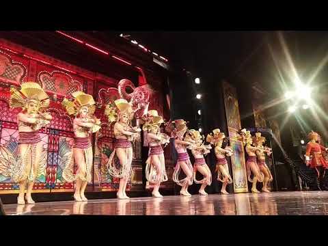 Video: Ulasan Kabaret Lido di Paris Prancis