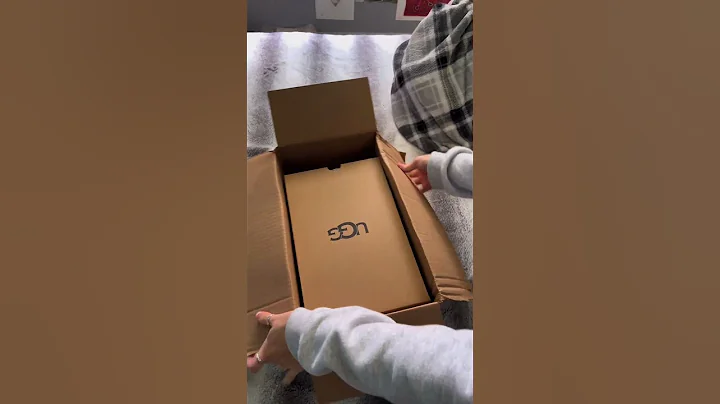Unbox & try on my uggs with me #ugg #uggs #ugglife #uggslippers #fallfashion #fyp
