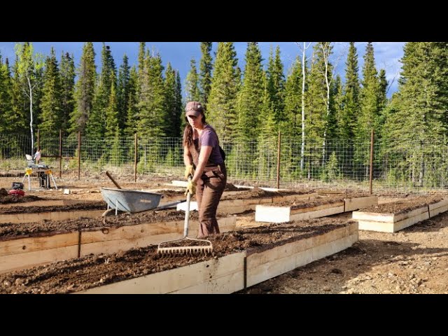 Raised Beds for the Garden | Moose Proof Fencing Built to Last class=