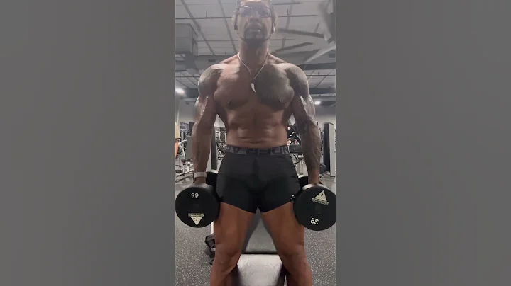 The Arnold Press: A Must For All Three Heads #shorts #arnoldpress #shoulderworkout