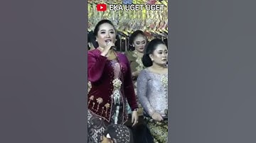 SINDEN VIRAL EKA UGET UGET BERSAMA TATIN TITOT BOWO PODANG KUNING #Shorts