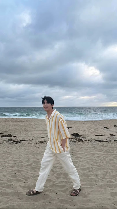 Dowoon being effortlessly boyfriend material 😌 #dowoon #day6 #boyfriendmaterial #myday #kpop