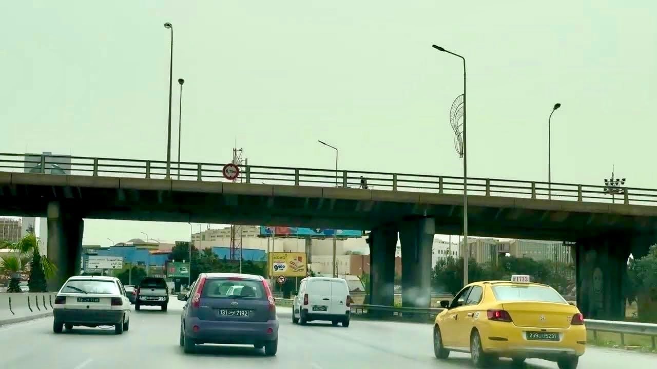 🇹🇳 تونس 📍 المركز العمراني الشمالي — جولة بالسيارة 🚗✨