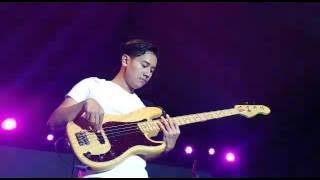Fajar Adi Nugroho bass solo using Fender Precision   Gallien Krueger 1001 Gugun Blues Shelter