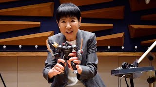 和田アキ子、“ゴリラロボット玩具”に興味津々！？商品変形にチャレンジ「これは子どもも大人もめっちゃ楽しい！」