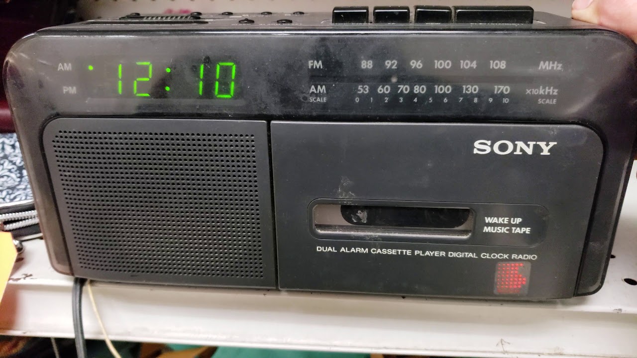 Sony ICF-C600 Dream Machine Radio/Cassette Player - YouTube
