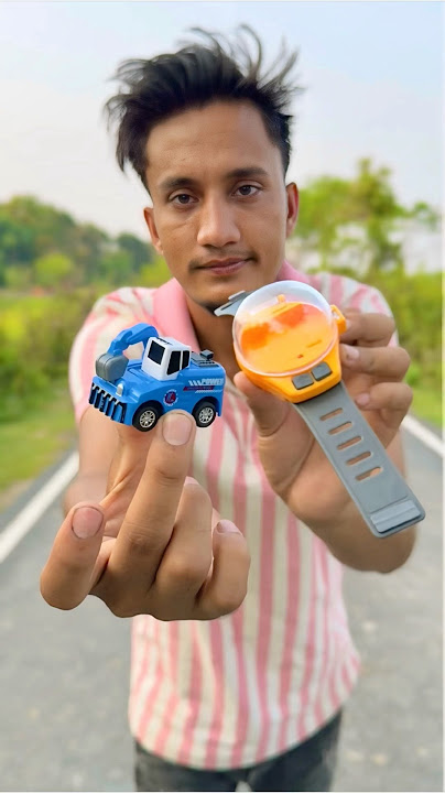 The world’s smallest bulldozer 😍 #unboxing