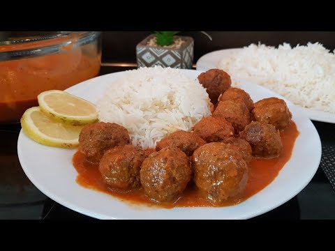 فيديو: طريقة طهي كرات اللحم مع الأرز بصلصة الطماطم