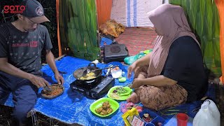 Download lagu Camping dihutan Sumatra. Istri mencoba memasak menu terbaru nya . 🥰