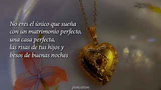 The Volunteers (더 발룬티어스) - She's in someone's locket [Traducida al español] screenshot 2