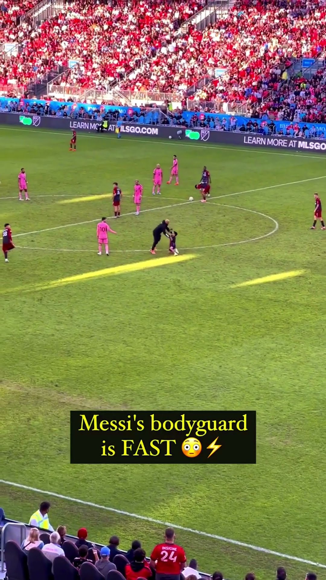 Messi showered love on the little fan #shortvideo