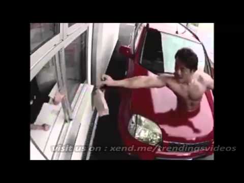 japanese-crazy-centaur-car-prank-very-funny