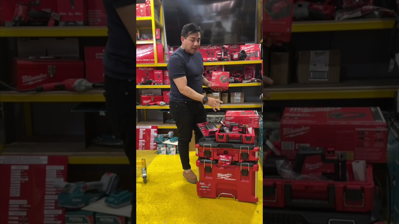 Nivel Láser y accesorios de la marca Milwaukee