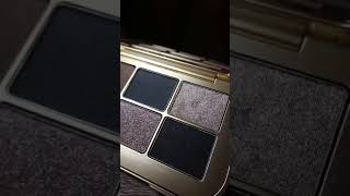 Lisa Eldridge Vega Eyeshadow palette. Unpacking