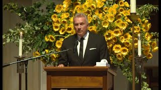 MONTANA ON CLARK: 49ers great Joe Montana remembers Dwight Clark at memorial service