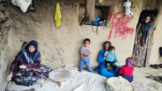 Daily work of Iranian nomadic family
