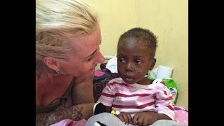 Медсестра усыновила ребенка из Нигерии 4 года назад: фото, как он изменился