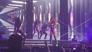 Karol G Concierto cantando Friki @ Barclays Center 9/15/22