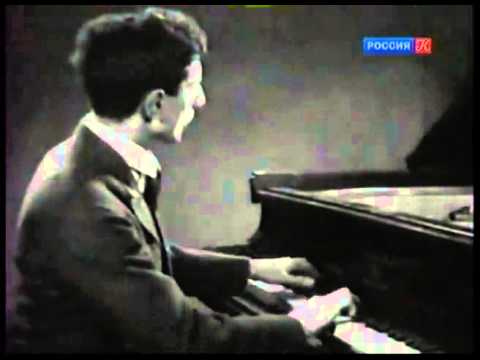 Yakov Flier plays Liszt Sonata with Konstantin Igumnov - video 1935