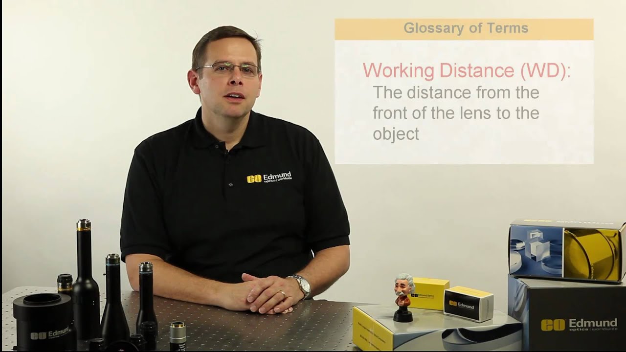 Does The Working Distance Increase Or Decrease As Magnification Is Increased?