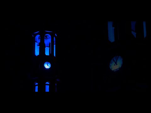 Σε «Ώρα Τεντόγλου» το Ρολόι – Στα μπλε της Ελλάδας το σύμβολο της πόλης – «Καλή Επιτυχία Μίλτο!»