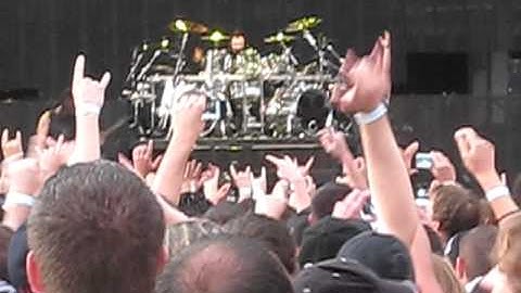 Disturbed  Asylum Live @ Rock on the Range 2011 -  Opening Song