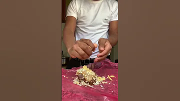 سويت اكل ياسر البحري وهو بالسجن 