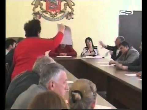 მალხაზ ფარტენაძე საკრებულოს თავმჯდომარის თანამდებობიდან გაათავისუფლეს