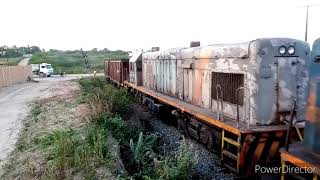 VLI:Dupla  de Locomotivas u13b ganhando aderência nos rodeiros...