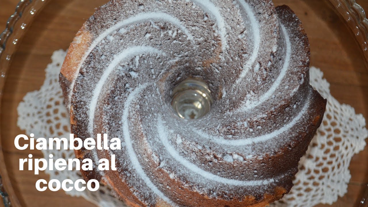 Ciambella al cioccolato ripiena al cocco