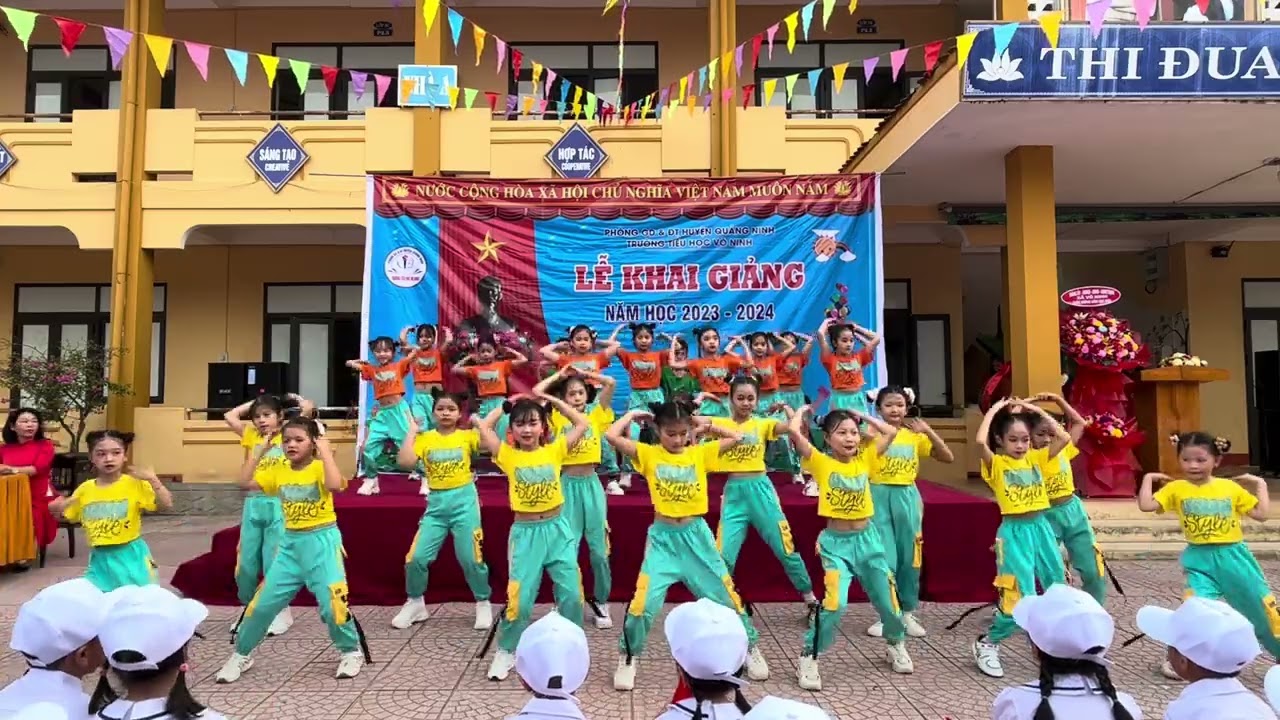 FLASHMOB “DADDY” - LỄ KHAI GIẢNG TRƯỜNG TIỂU HỌC VÕ NINH