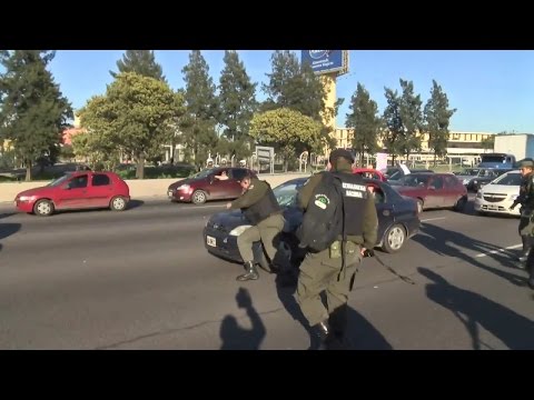 El gendarme carancho (video completo)