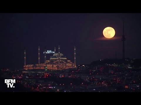 Vidéo: 8 Superbes Photos De La Super Lune De Sang