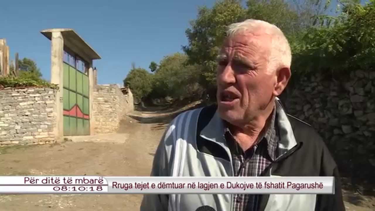 Rruga tejet e demtuar ne lagjen e Dukojve te fshatit Pagarushe 03.11.2015