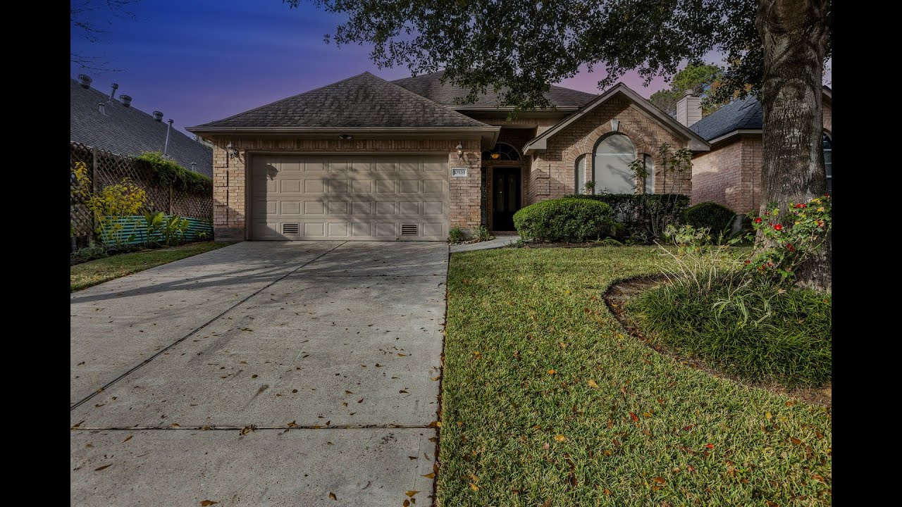10539 Parkside Drive Willis, TX | ColdwellBankerHomes.com