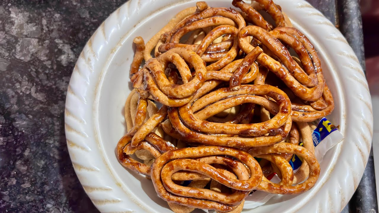 होळीनिमित्त खास आईच्या हातची गुळाच्या लाडूची गुपित रेसिपी ✨