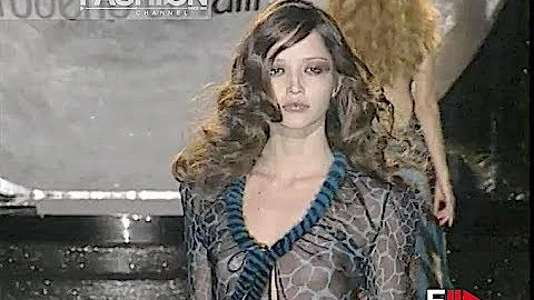 ROBERTO CAVALLI Fall 2000/2001 Milan - Fashion Cha...