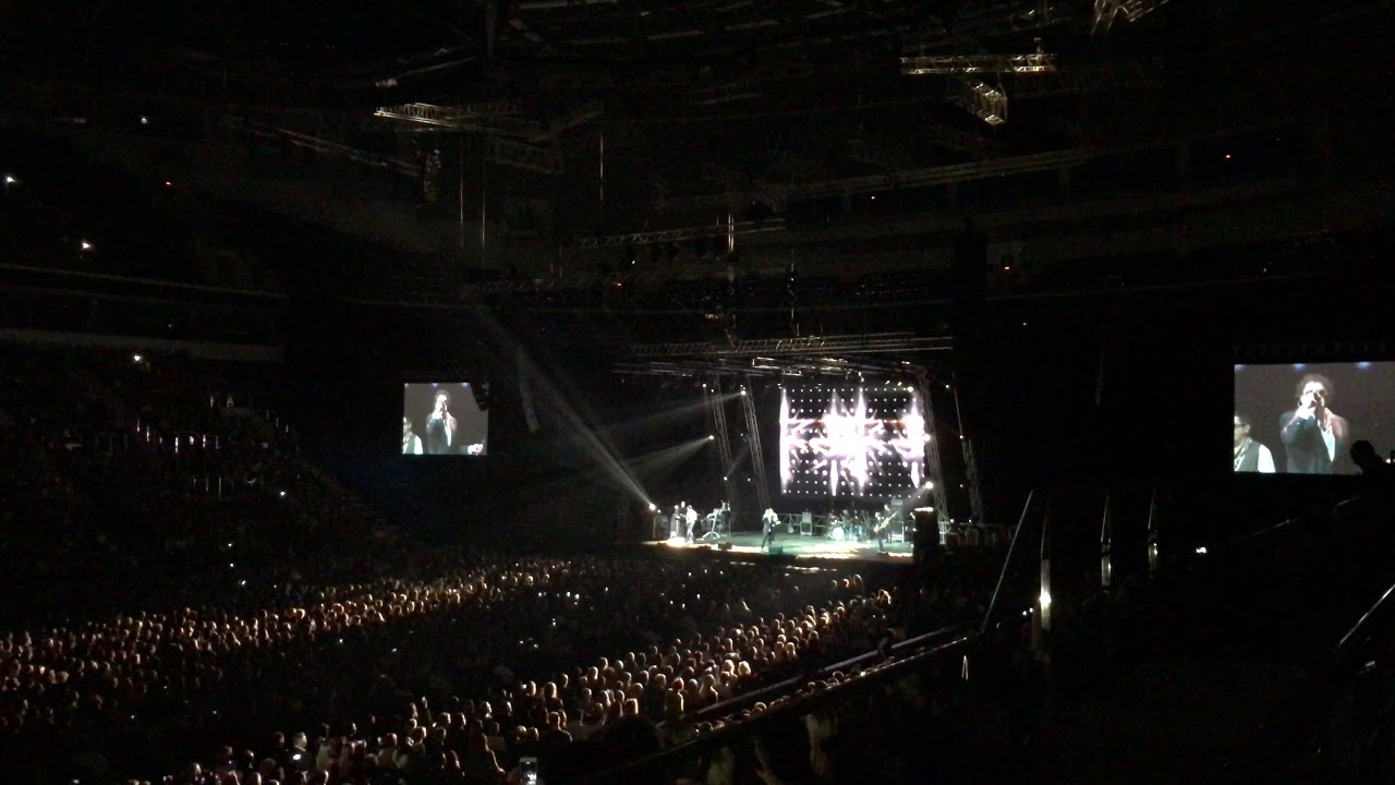 концерт в минске сегодня. концерт фото. концерт в минске сегодня. концерт макса коржа на стадионе. арена концерт.