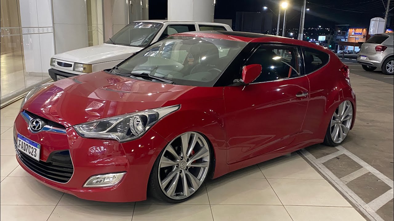 Veloster Vermelho Suspensão AR com Roda 20