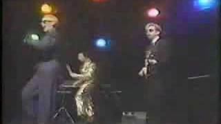 Eurythmics Wrap It Up live 1983
