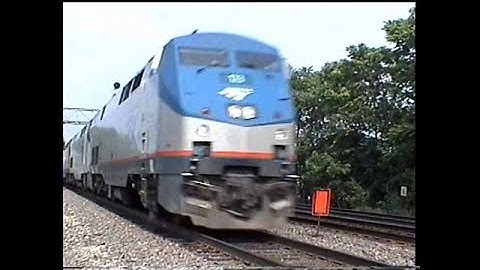 Amtrak Mail and Express - La Grange, IL - 2002