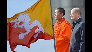 Military honours for Bhutan's Prime Minister in Berlin